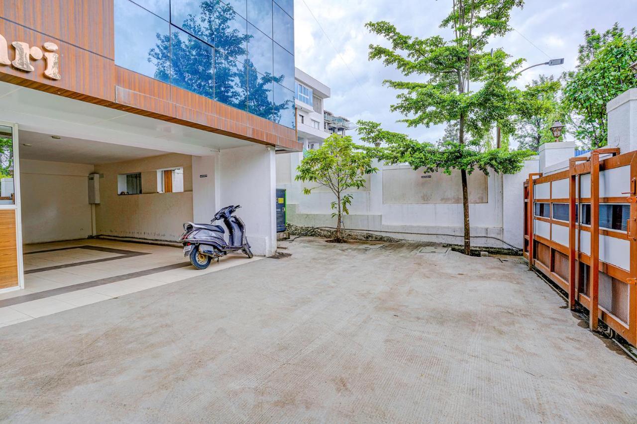 Fabhotel Paradise - Nr Om Hospital Pune